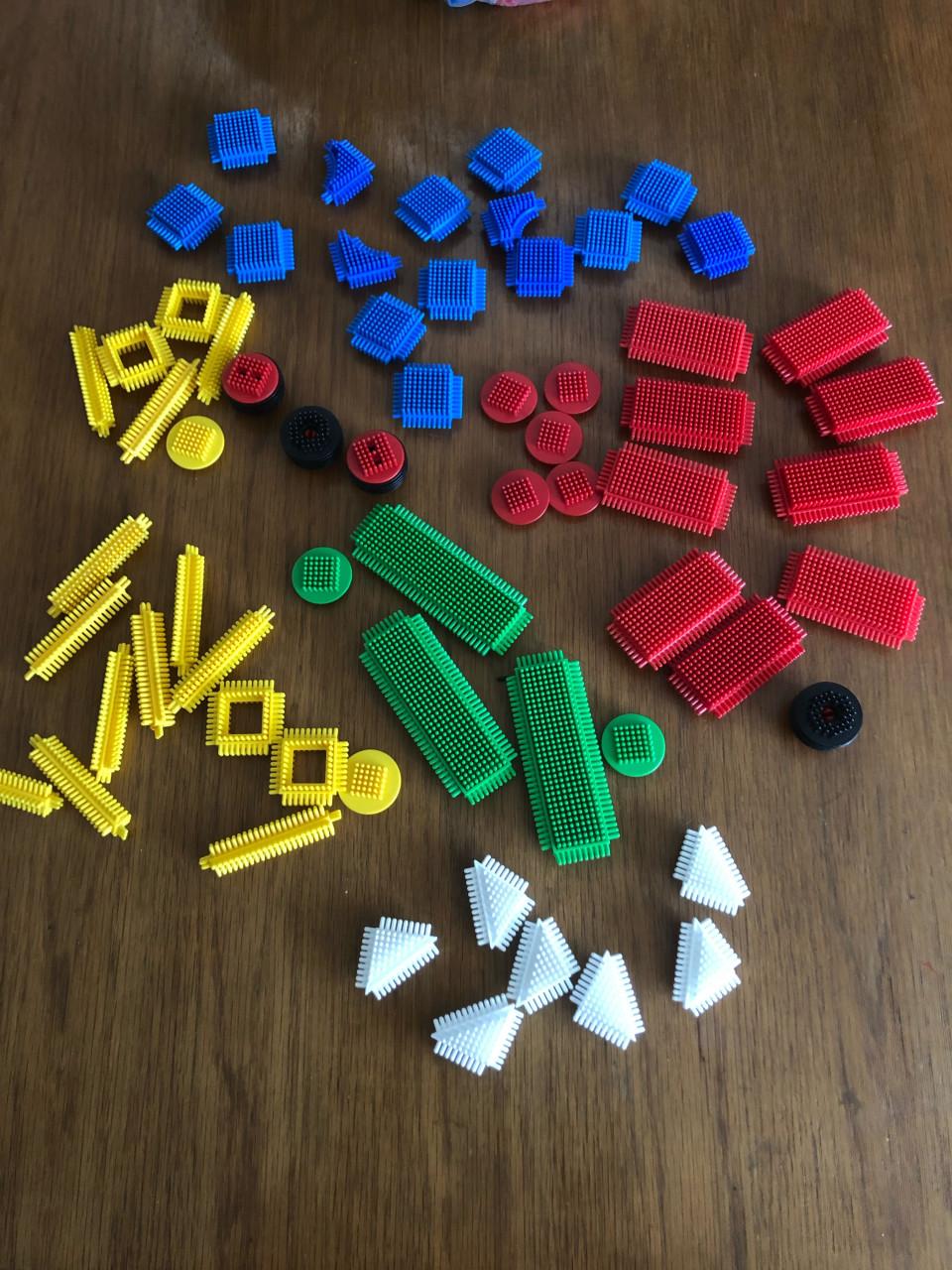 Nopper / Bristle Blocks speelgoedonderdelen
