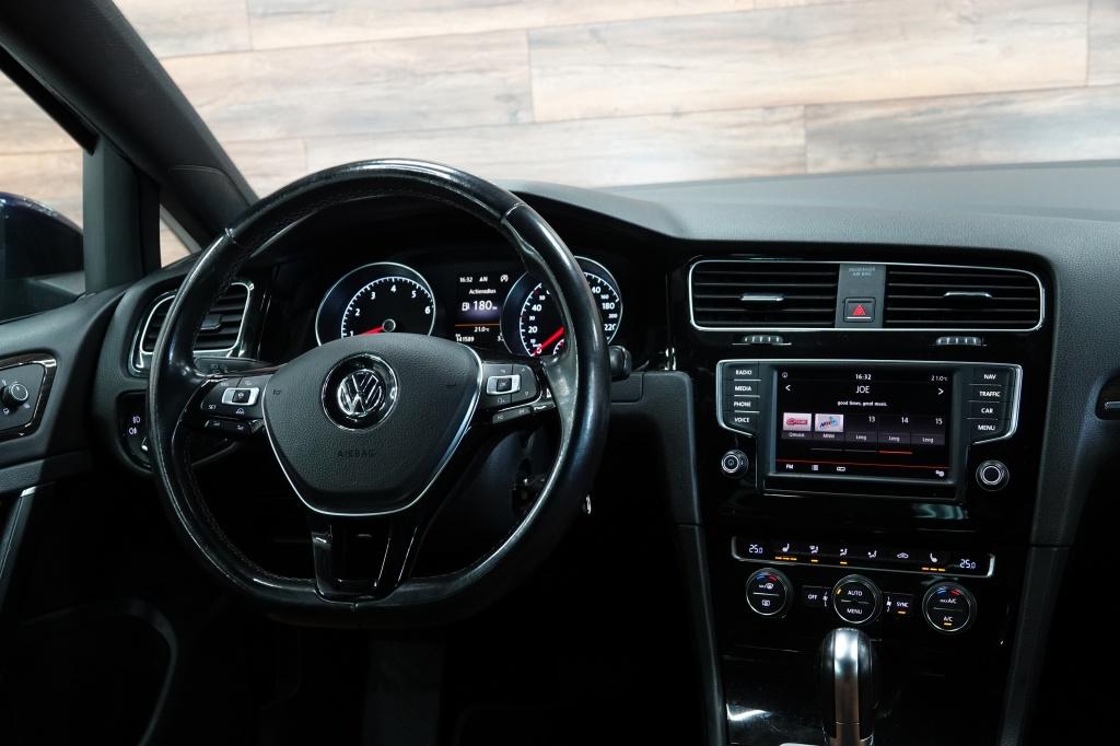 Volkswagen Golf 1.4 tsi | acc | camera | pdc | 19' |