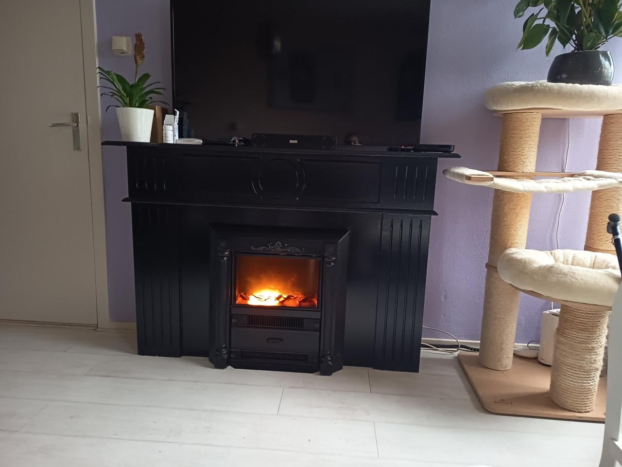 Mooie sierschouw met elektrisch kacheltje