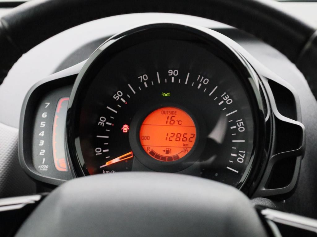 Peugeot 108 1.0 e-vti active | 5-deurs | airco | bluetooth | lage km stand