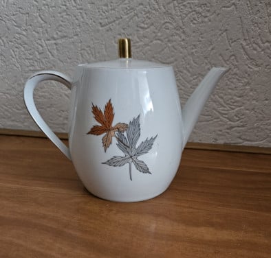 Theepot, gratis.