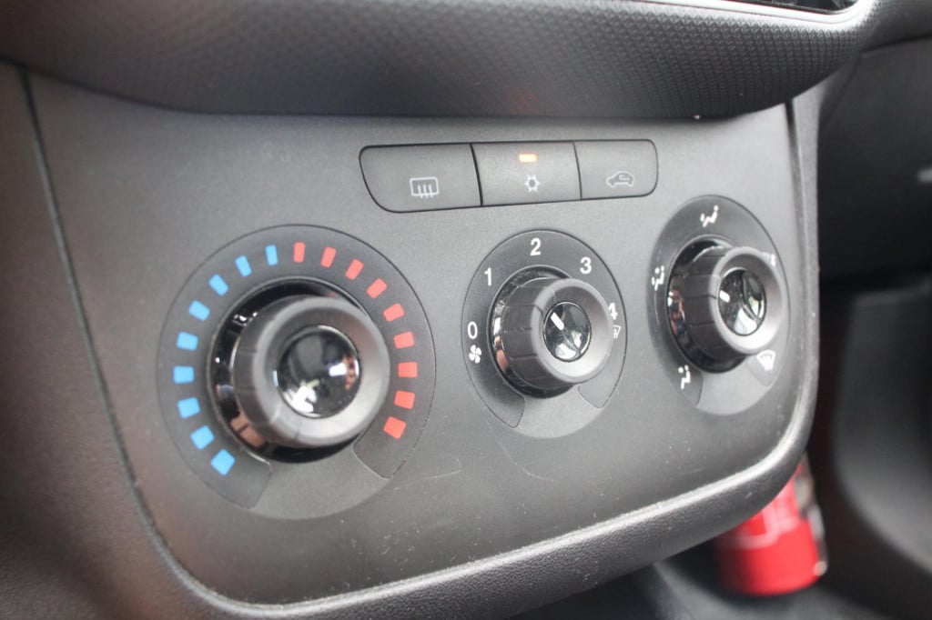 Fiat Punto evo 1.2 lounge - elek pakket - airco - 5drs - nap - dealer oh!