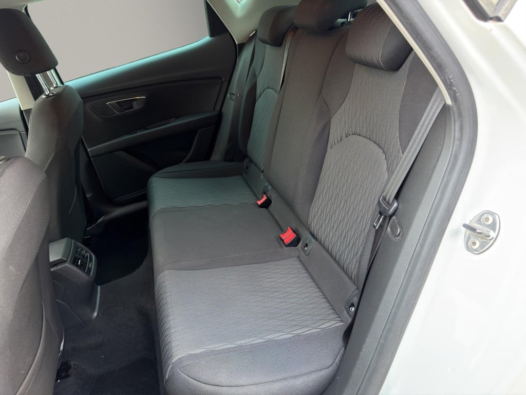 Seat Leon 1.2 tsi style led stoelverwarming pdc
