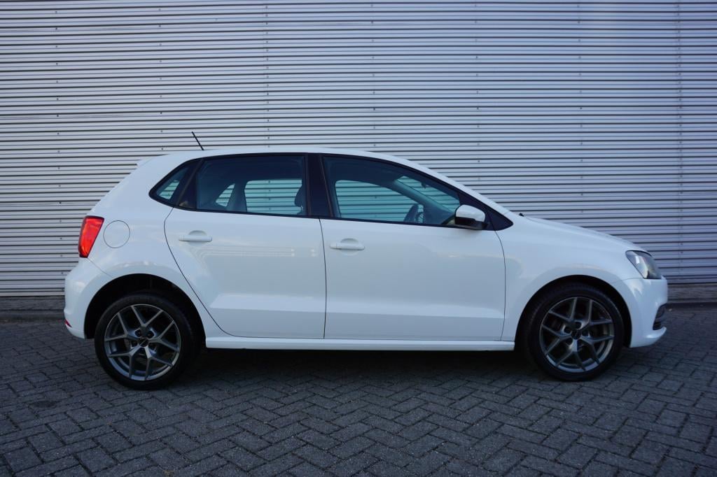 Volkswagen Polo 1.0 comfortline edition airco / elektr. ramen / lm velgen