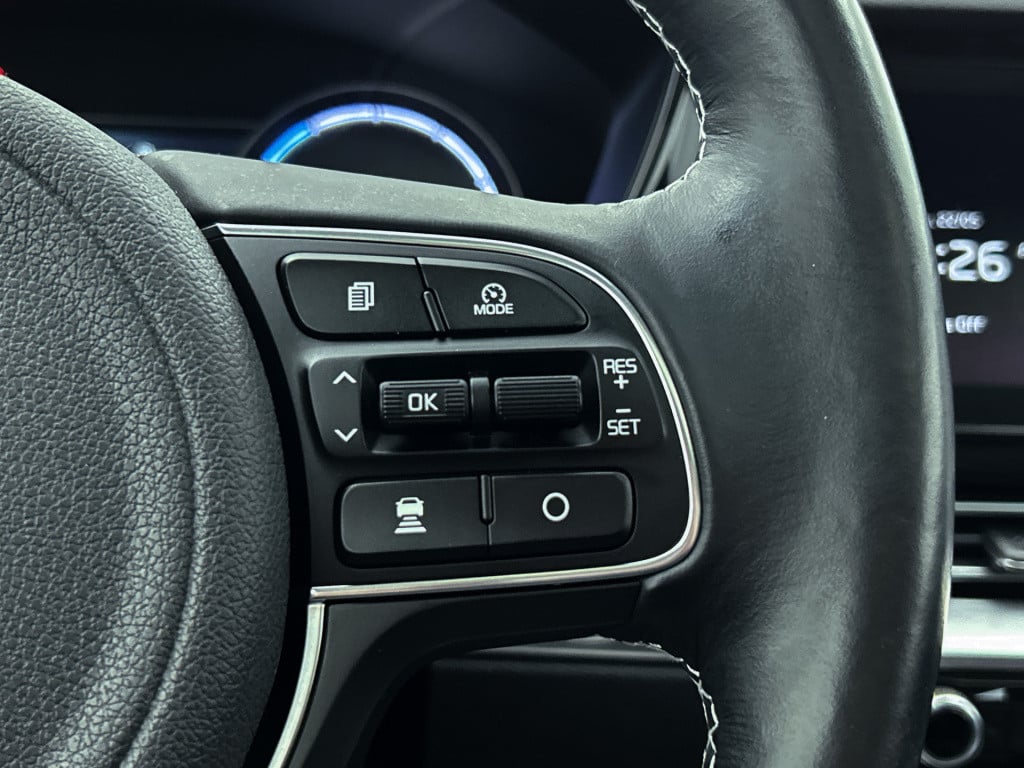 Kia E-niro executiveline 64 kwh | schuif-/kanteldak | 3-fase | jbl | stoelk