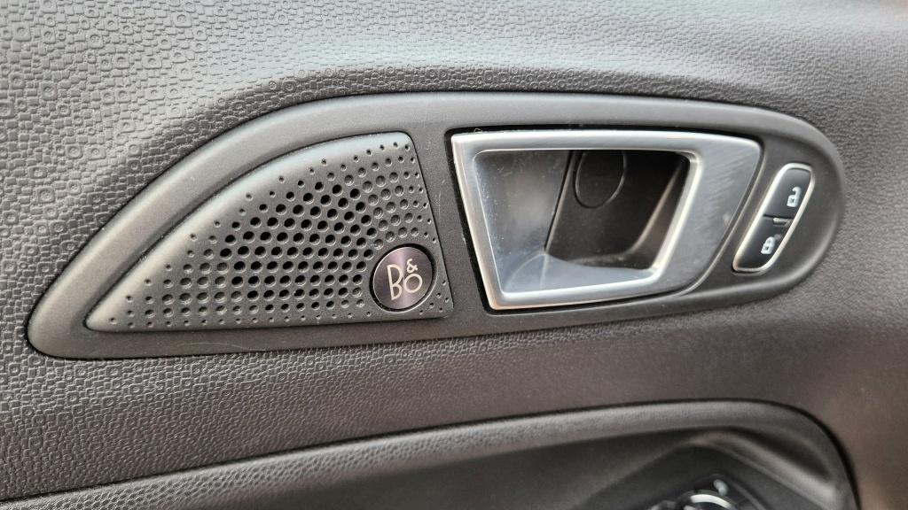 Ford Ecosport st-line | keyless | navi | clima | stuurverw | stoelverw