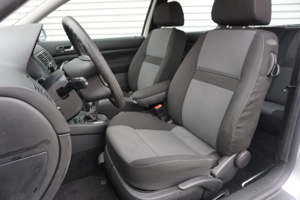 Volkswagen Golf 1.6-16v ocean airco / elektr. ramen / trekhaak / nap / apk 