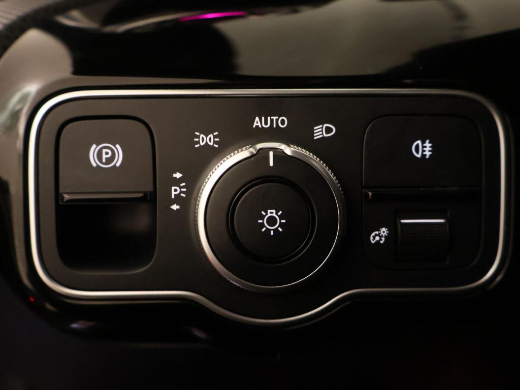 Mercedes-Benz Cla shooting brake shooting brake 180 amg | keyless go | sfee