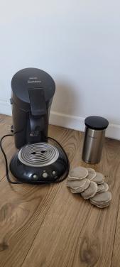 Senseo koffiezetapparaat incl. voorraaddoos en wat koffiepads