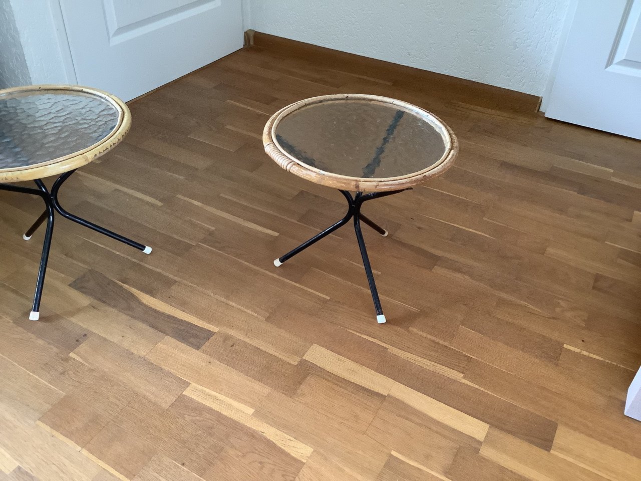Vintage rond rotan bijzettafeltje