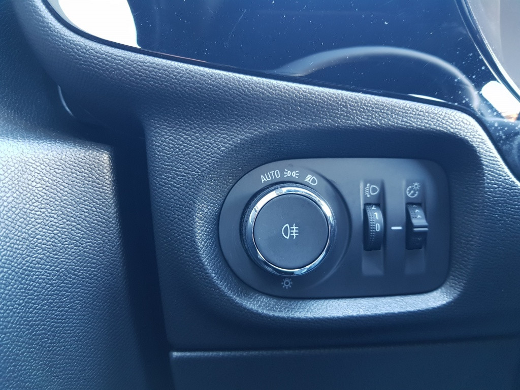 Opel Corsa 1.2 hybrid gs