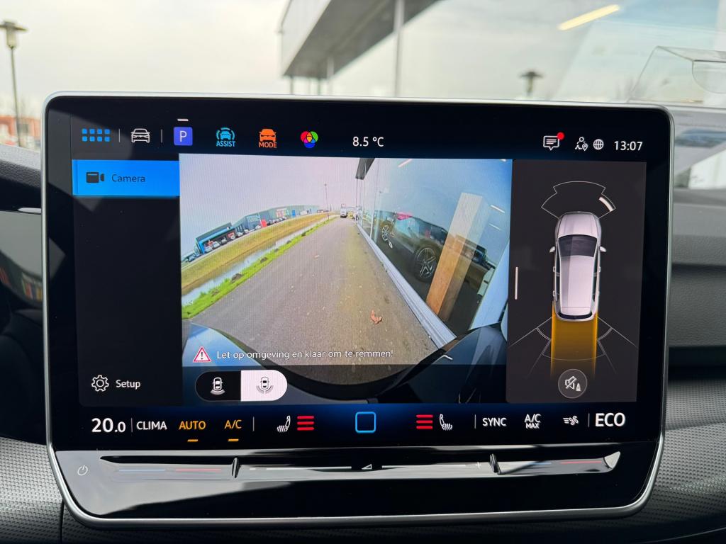 Volkswagen Golf 1.5 ehybrid 50 edition automaat , elektrische voorstoelen, 