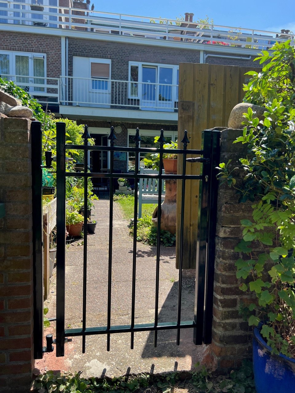 HEKWERKEN - TUINPOORTEN EN INRIJPOORTEN.