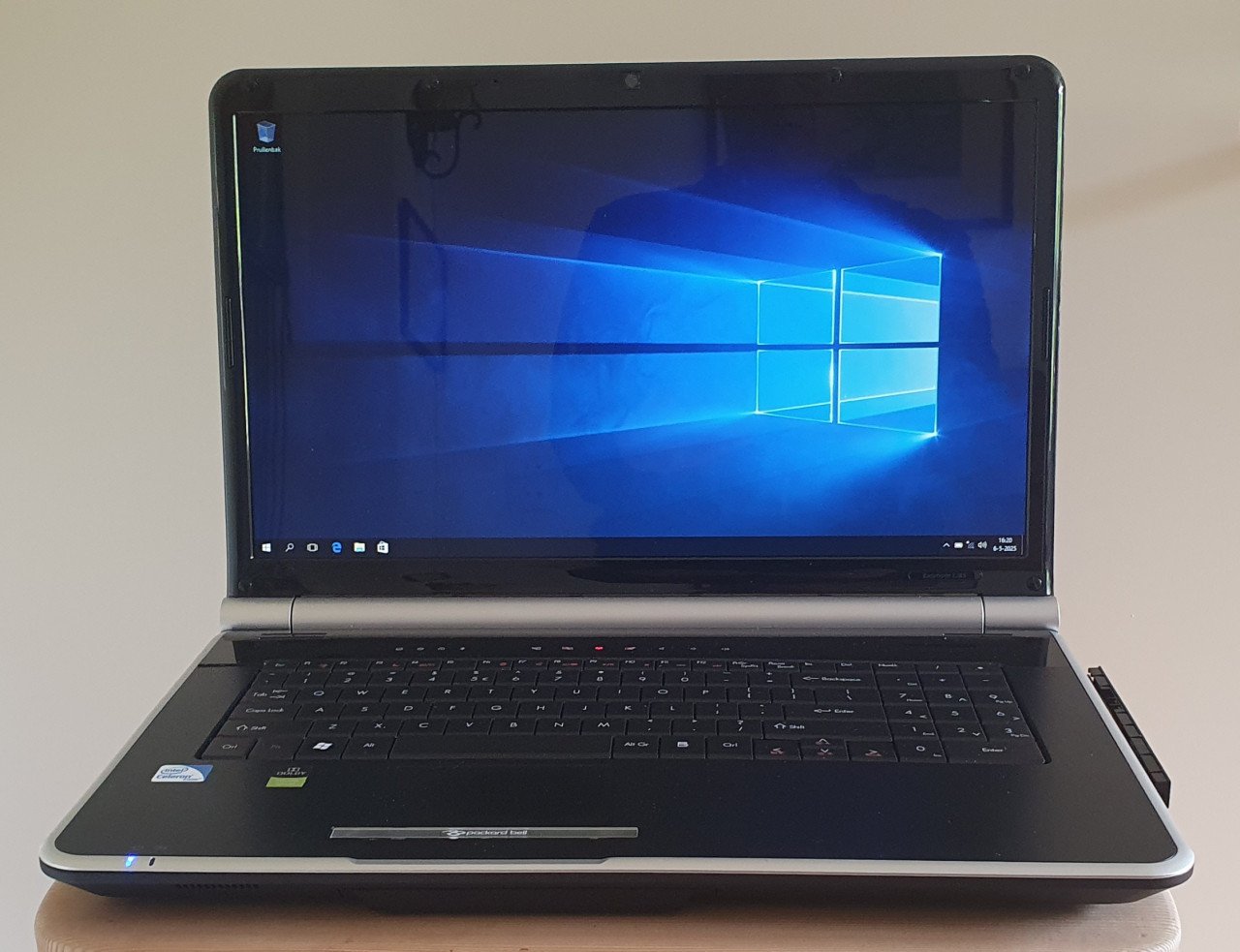Laptop Packard Bell (Z book) 17.3 "