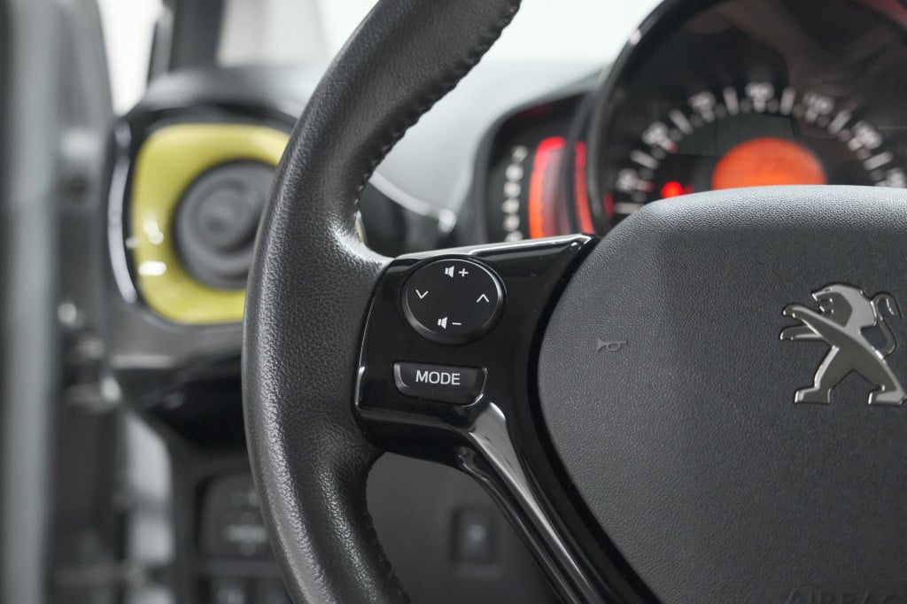 Peugeot 108 1.0 e-vti allure | unieke kilometerstand | camera | climate con