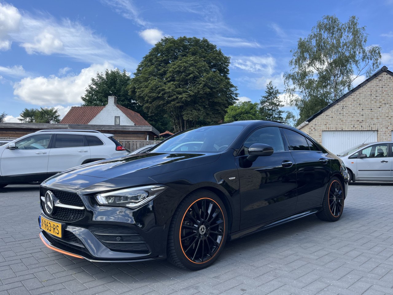 Mercedes CLA 200 Orange Art Edition 2019 Nieuw model Panodak AMG Pakket