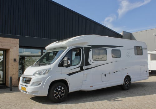 Knaus Sky Ti (AUTOMAAT,Lage Lengtebedden,38000KM!!!)