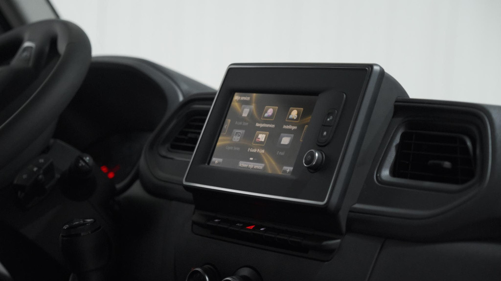 Renault Master t35 2.3 dci 135 l2h2 comfort | direct leverbaar | navigatie 