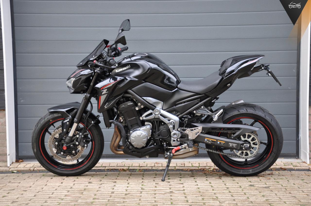Kawasaki Z900 zeer compleet 5800 km