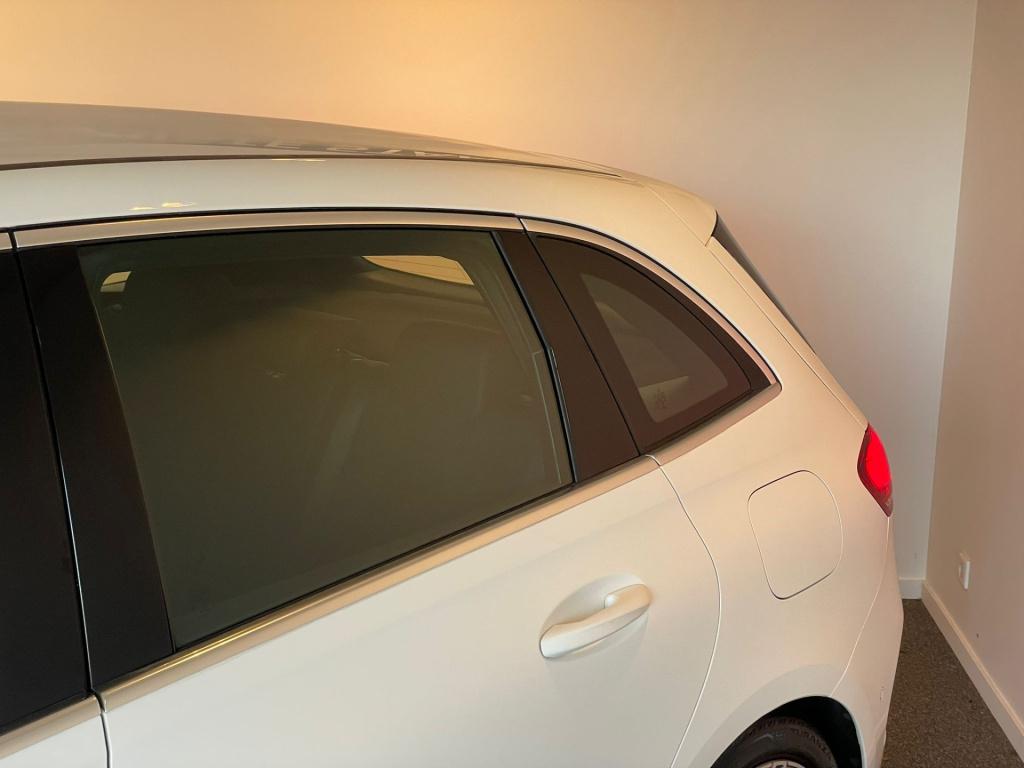 Mercedes-Benz B-Klasse 180 business solution amg