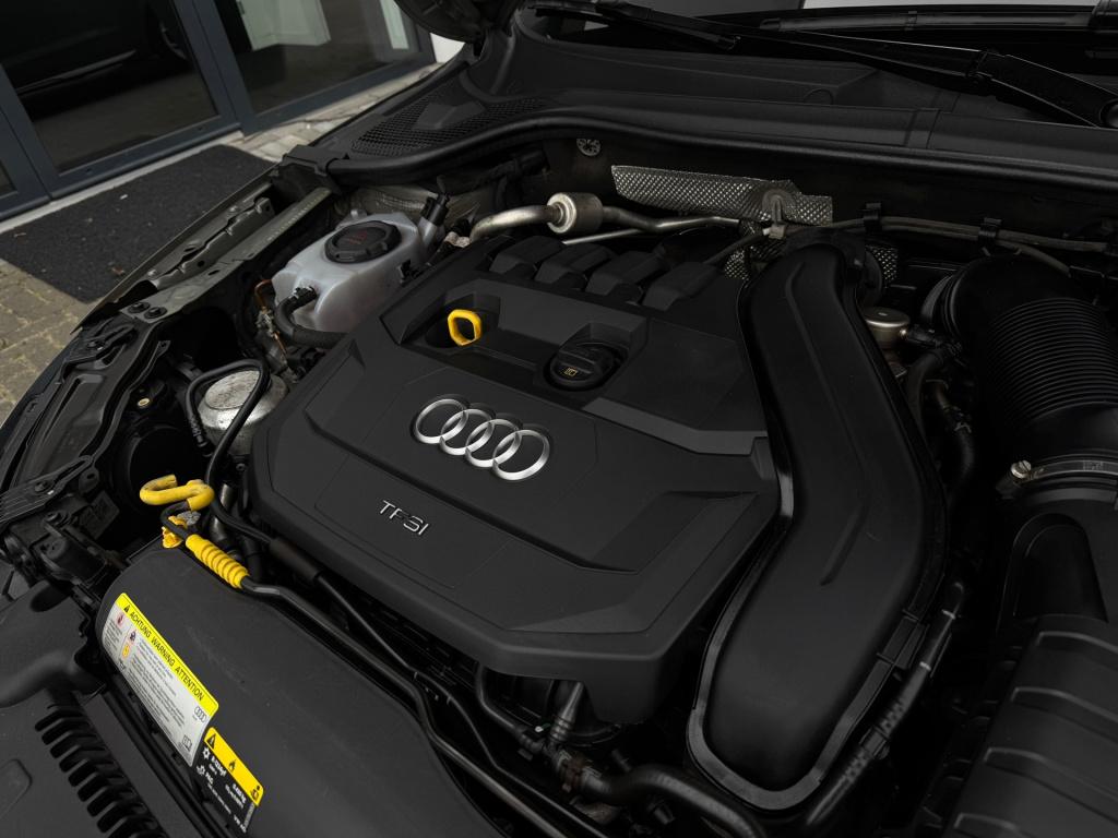 Audi A1 Sportback 35 tfsi 2x s line * 150 pk!! * half leder * 18 inch