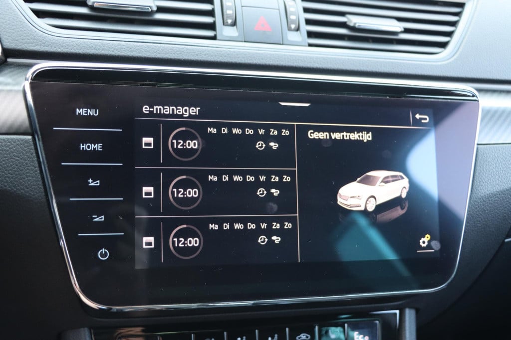 Skoda Superb combi 1.4 tsi iv sportline business 218pk dsg6