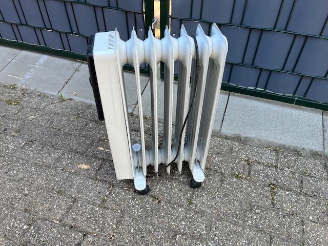 Oliegevulde radiators kachels