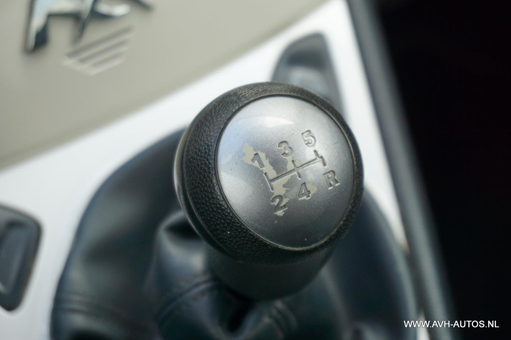 Ford KA 1.2 titanium