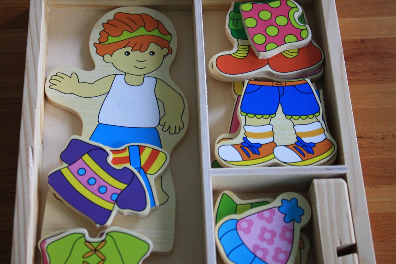 Te koop NIEUWE puzzel KLEDING