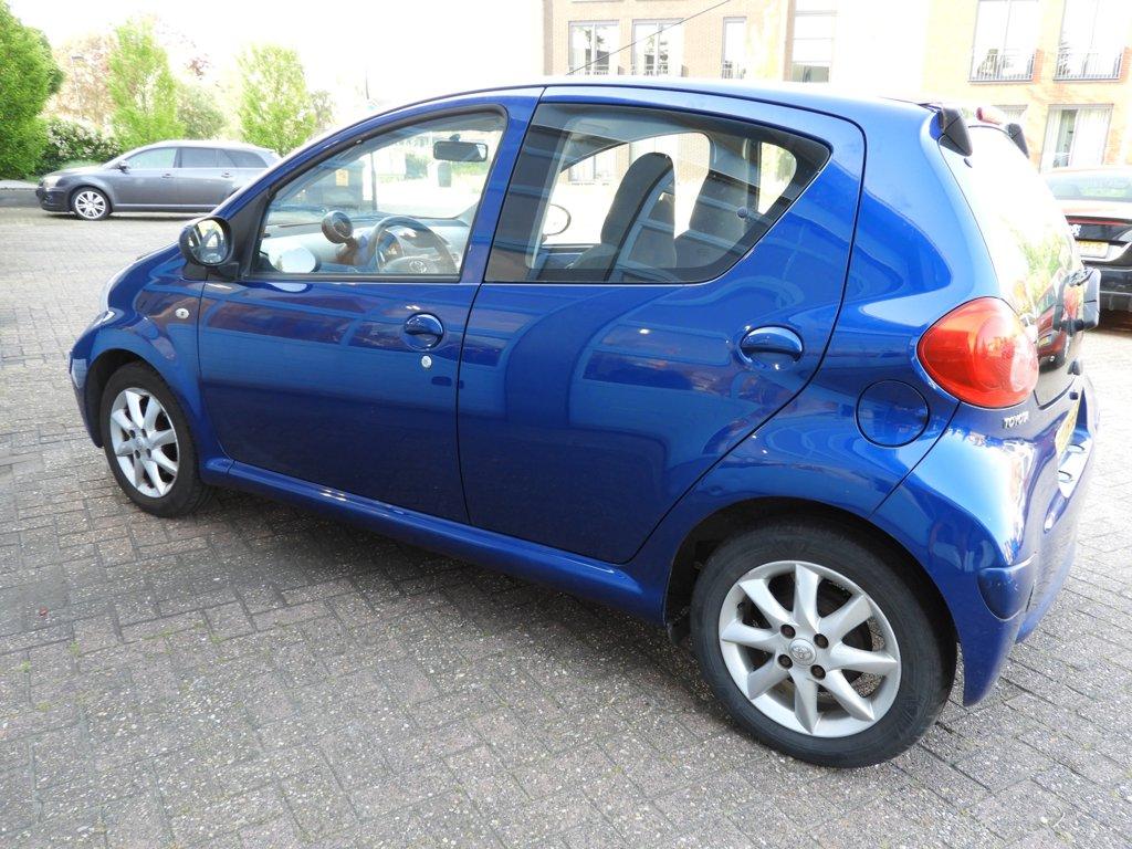 Toyota Aygo 1.0-12v +