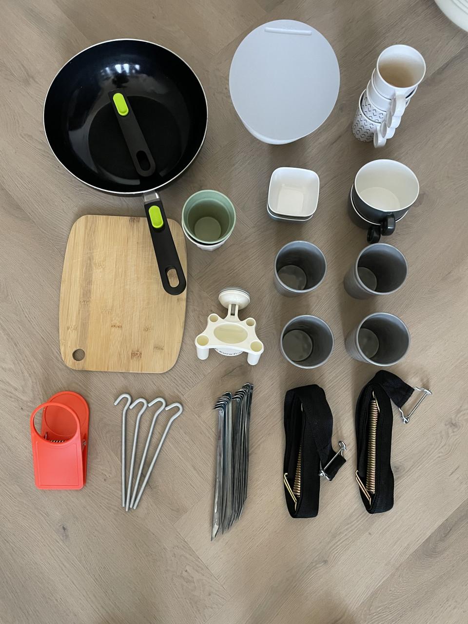 Diverse kampeerspulletjes per stuk of alles.