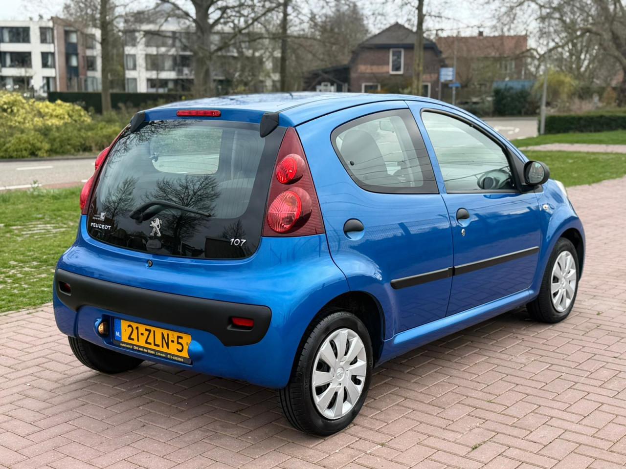 Peugeot 107 1.0 Access  uit 2013 5-Deurs met AIRCO | NETTE AUTO | APK 03/27