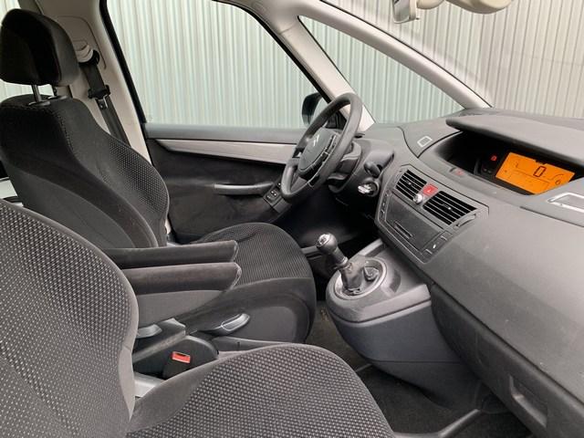 Citroen C4 Picasso 1.8 16v clima | cruise | trekhaak | nap etc.