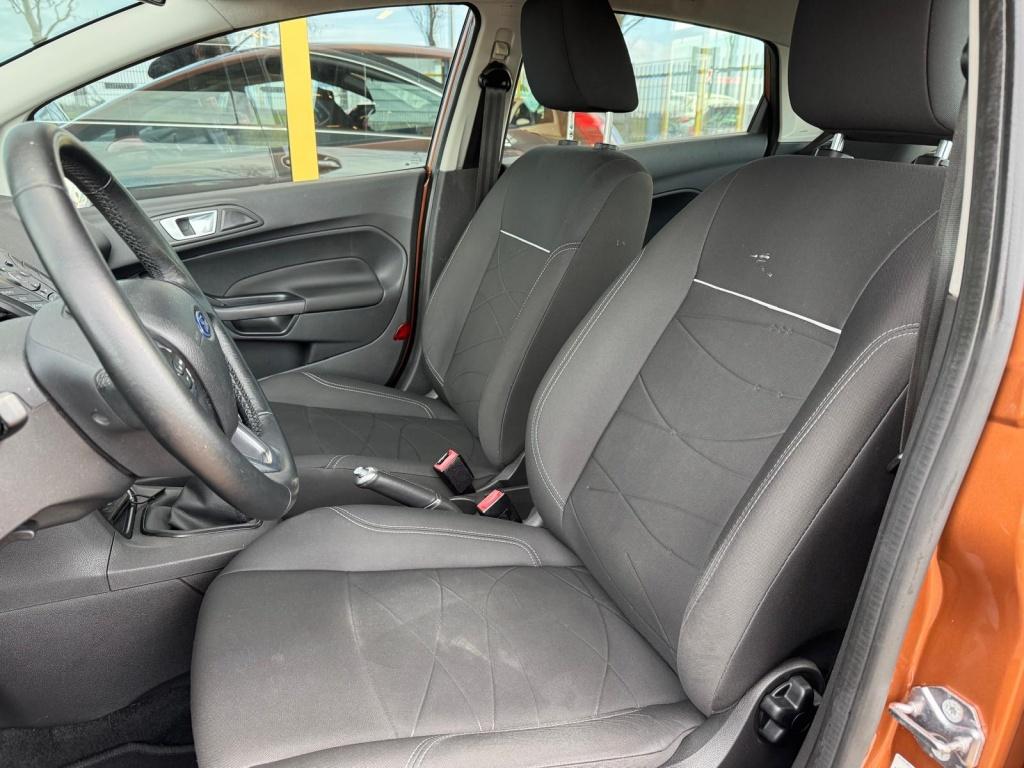 Ford Fiesta 1.0 style essential