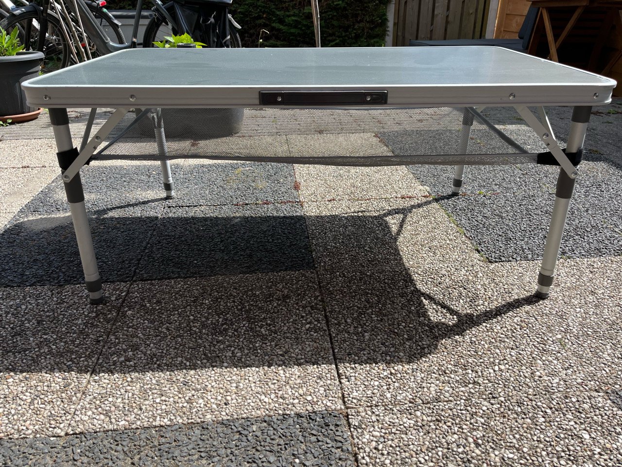 Verstelbare campingtafel
