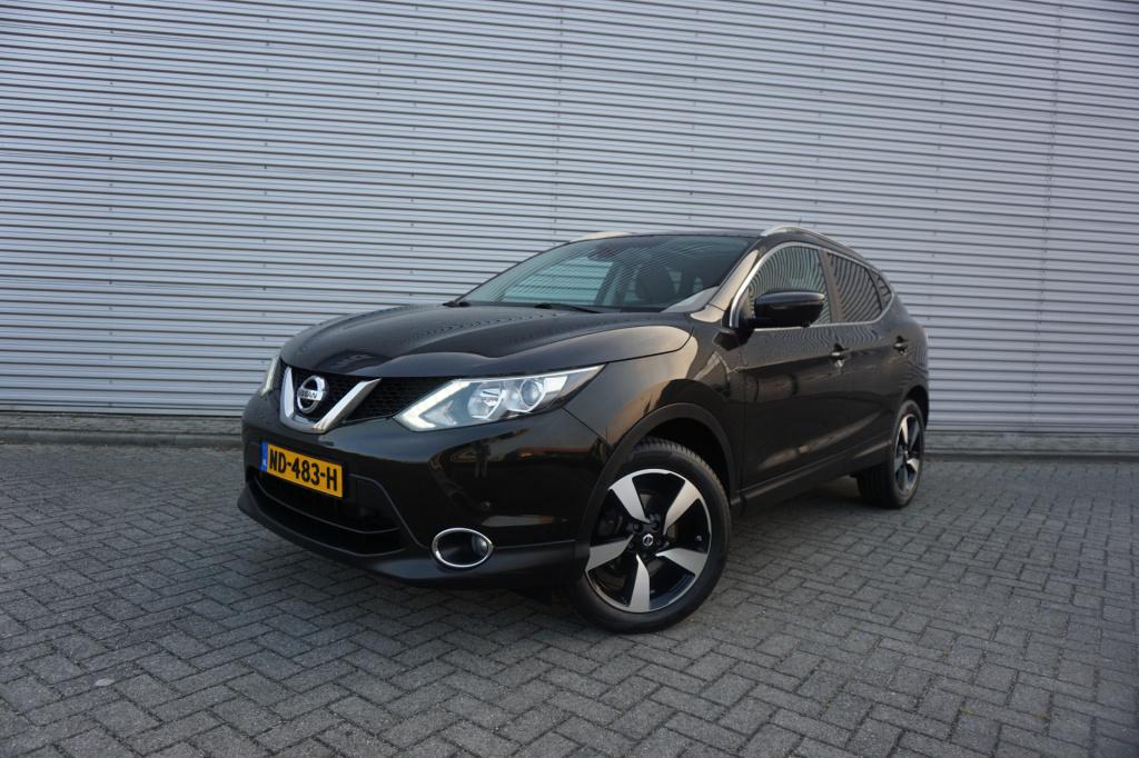 Nissan Qashqai 1.2 n-connecta climate / navi / camera / glazen dak / parkee