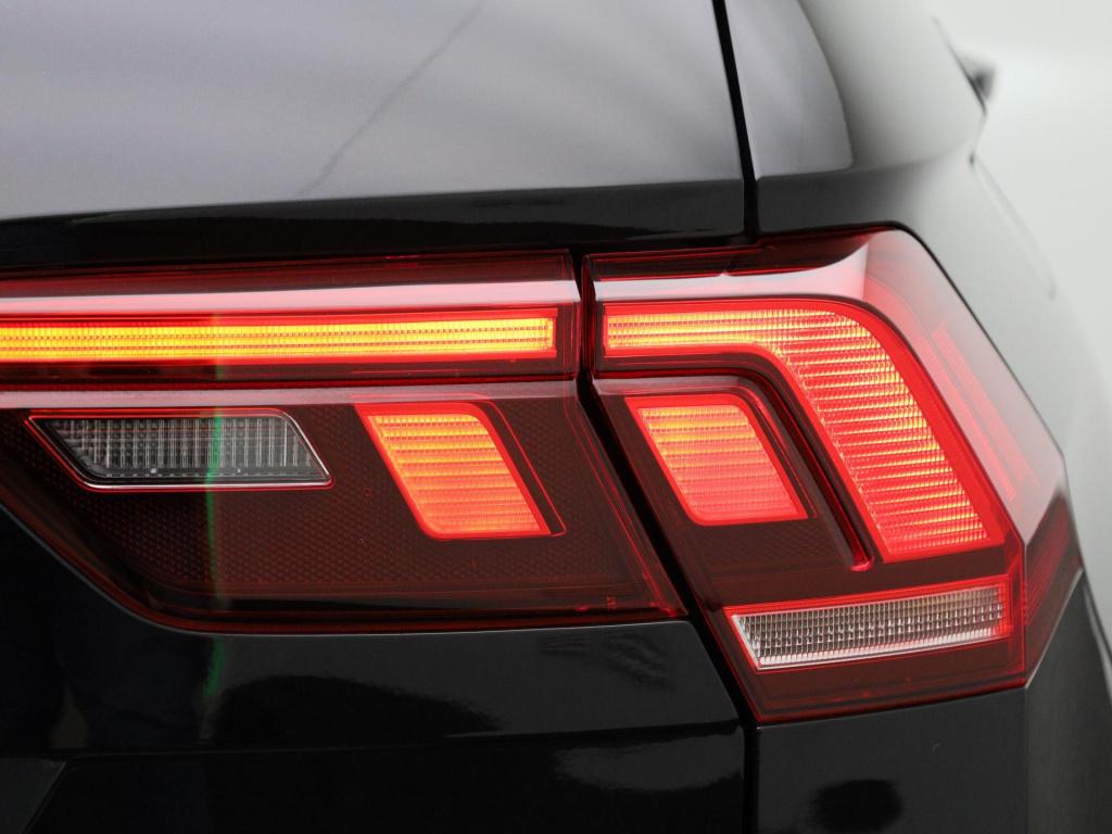 Volkswagen Tiguan 1.5 tsi life | automaat | lmv | climate control | camera 