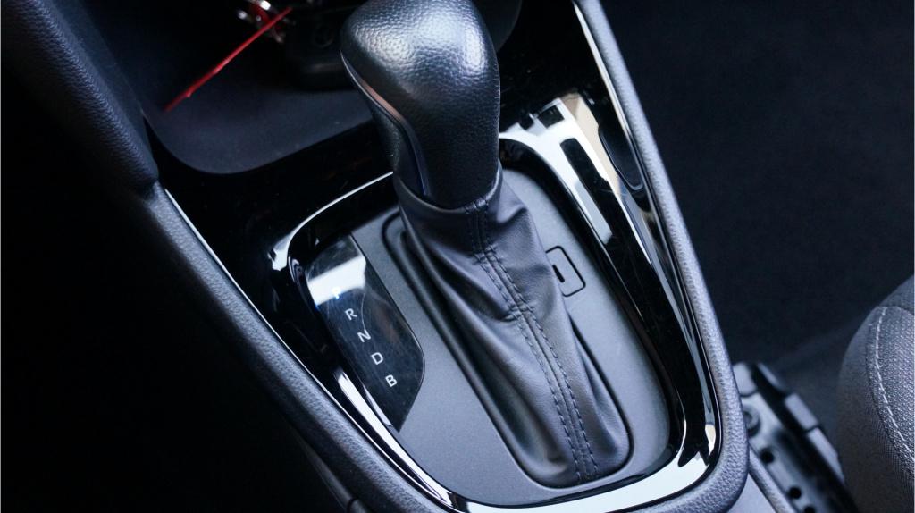 Toyota Yaris Cross 1.5 hybrid 115 dynamic rijklaar incl garantie
