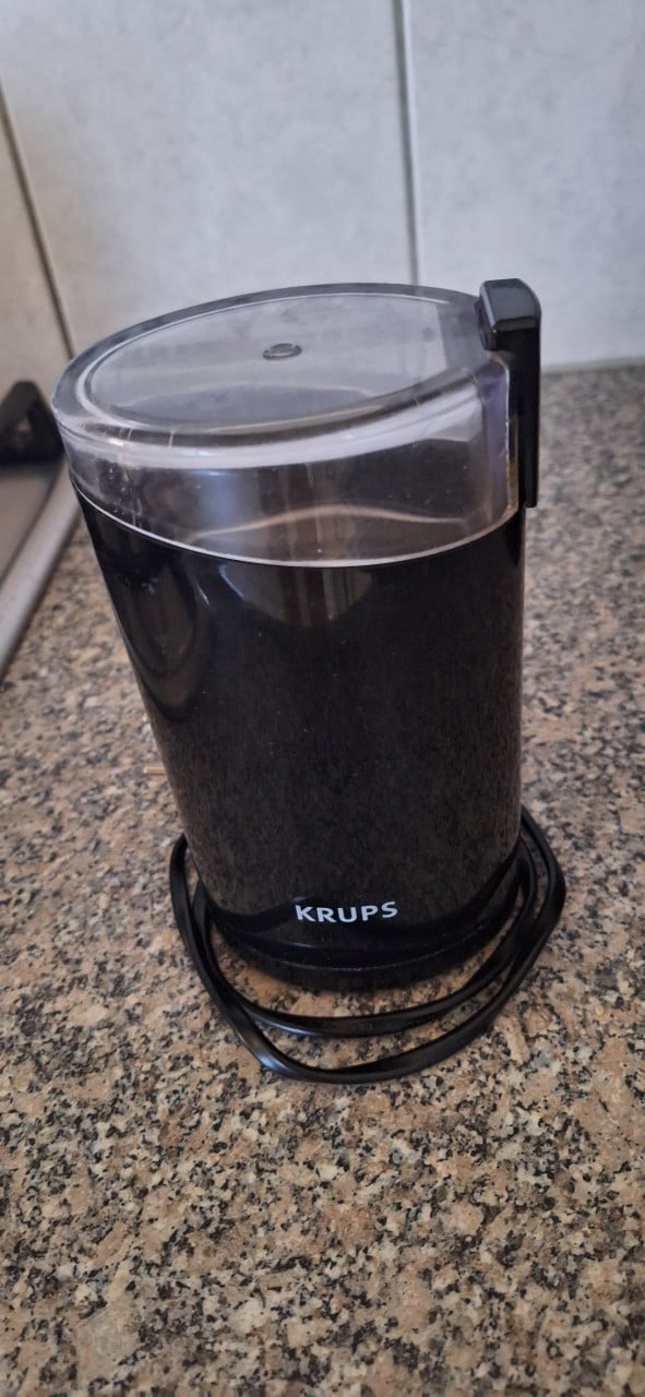 Koffiezetapparaat, koffiemolen, waterkoker e.d.