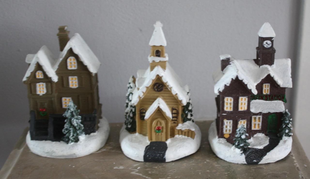 Set van 6 kunststof kersthuisjes