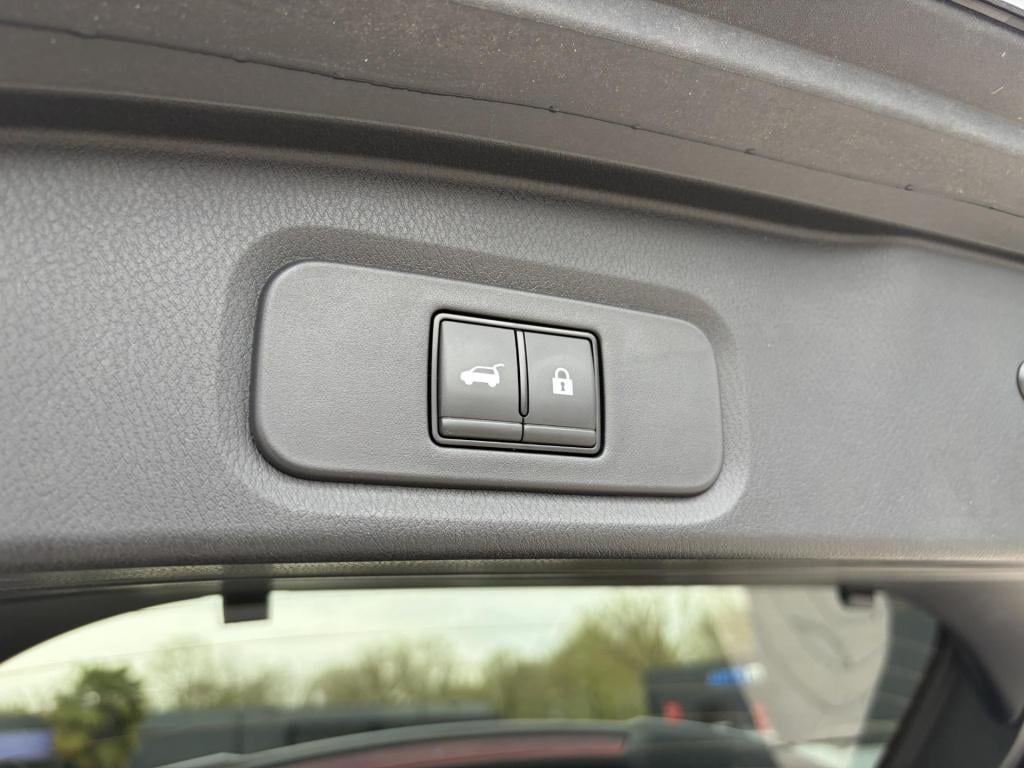 Nissan Qashqai 1.5 e-power tekna uniek interieur!