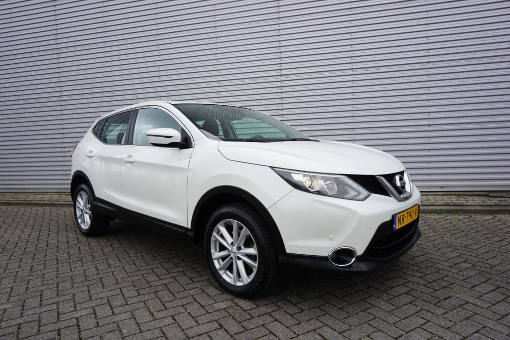 Nissan Qashqai 1.2 acenta climate / navi / cruise / stoelv. / camera / park