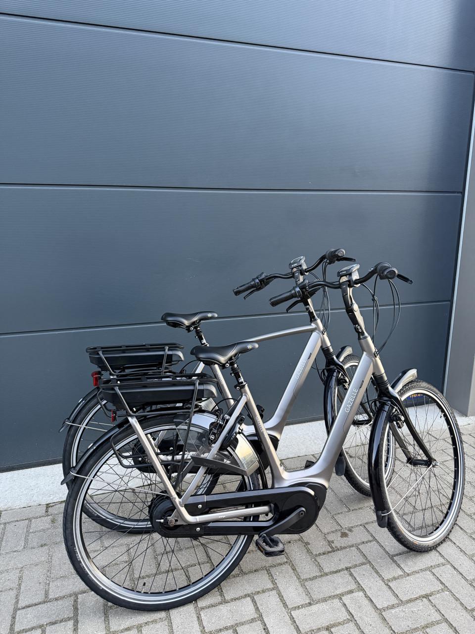 Set Gazelle orange C310 middenmotor elektrische fietsen 400WH