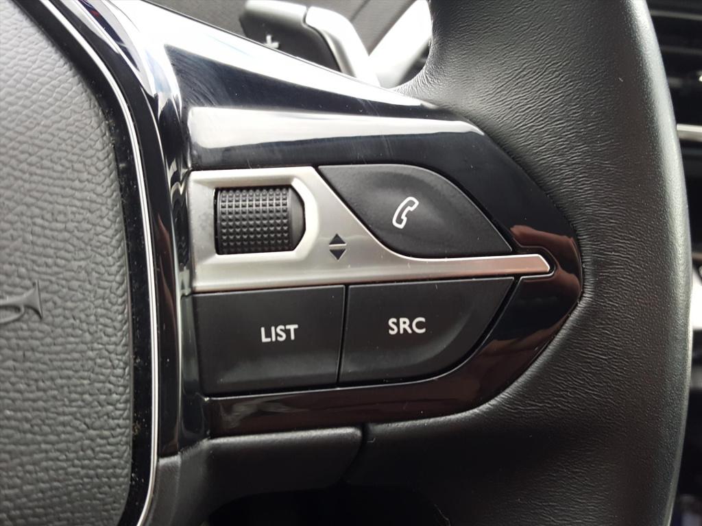 Peugeot 3008 allure 1.2-130pk automaat (eat8) apple carplay & android auto 