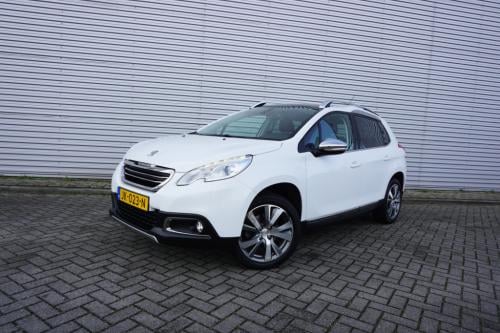 Peugeot 2008 1.2 puretech allure climate / navi / cruise / pano / parkeers.
