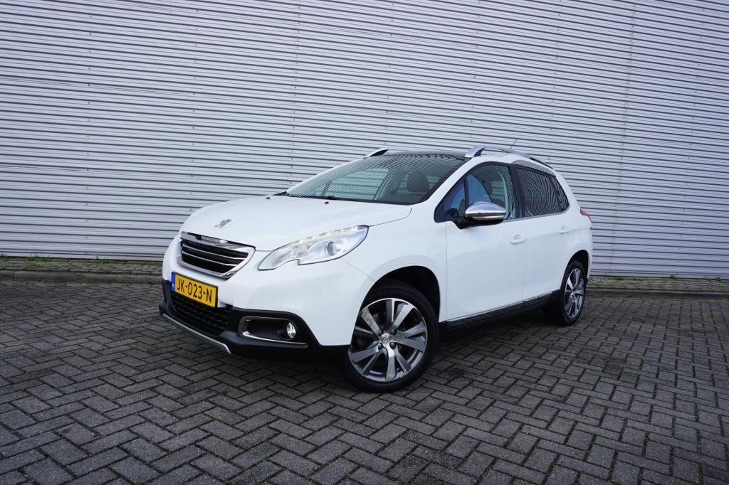 Peugeot 2008 1.2 puretech allure climate / navi / cruise / pano / parkeers.