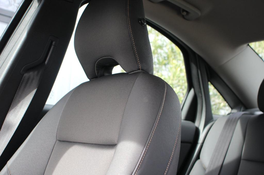 Volvo S40 2.4 edition aut. - 5cil - cruise - xenon - trekhaak - pdc - deale