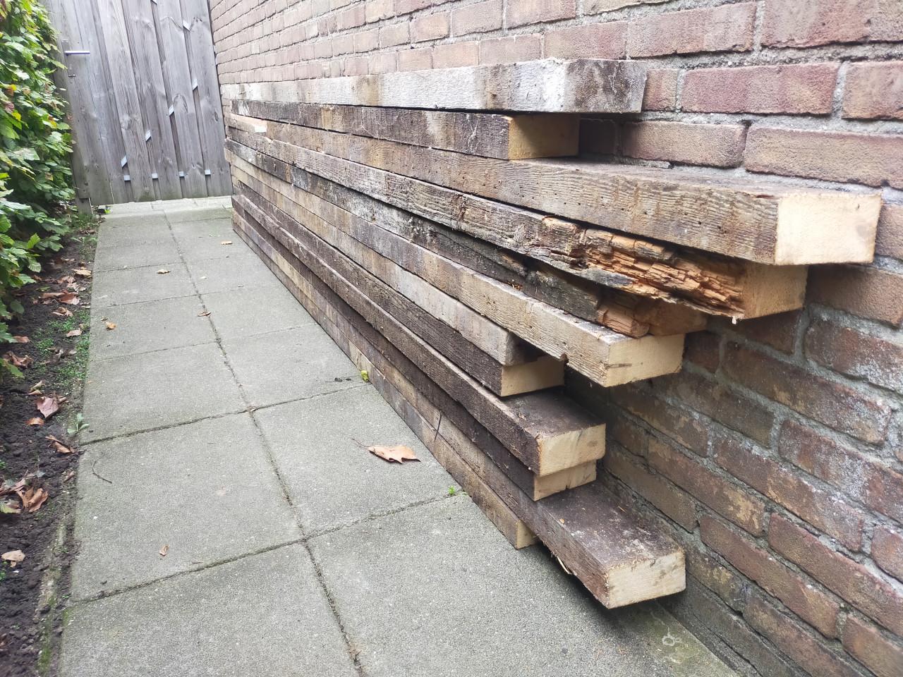 Houten balken sloophout