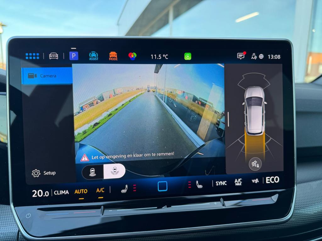 Volkswagen Golf 1.5 ehybrid 50 edition automaat , elektrische voorstoelen, 