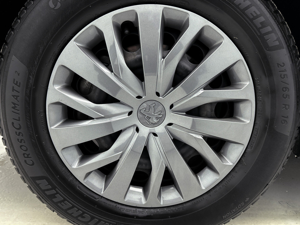Peugeot Rifter 110 pk allure | rijklaar | panormadak | trekhaak |